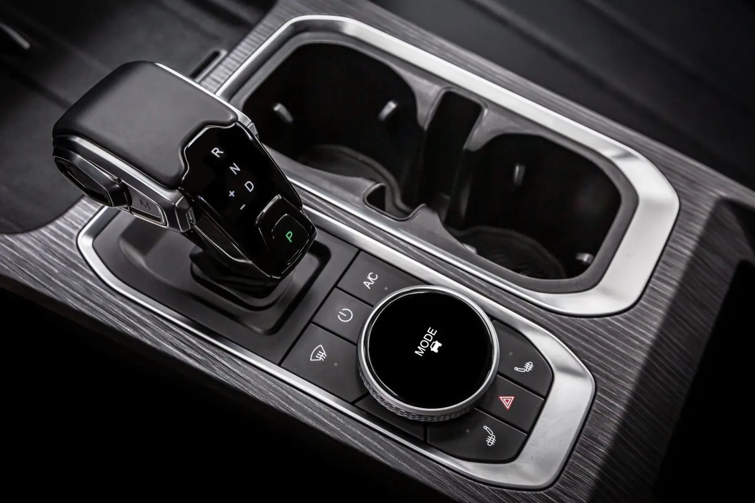 خودروی-لوکانو-l7